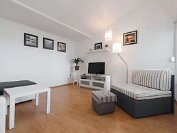 Modern Apartment With Private Pool in Maslenica