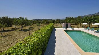 Country House in Selva With Private Pool
