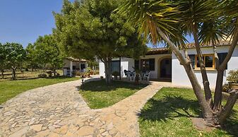Country House in Selva With Private Pool