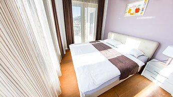 Lux Apartments Sunrior