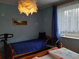 Sunny Holiday Apartment at the Forest Büdnerreihe