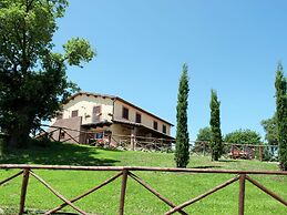 Mansion in Montefiascone Near Rocca dei Papi