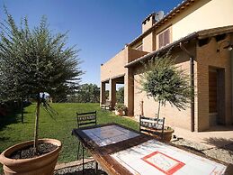Mansion in Montefiascone Near Rocca dei Papi