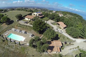 Mansion in Montefiascone Near Rocca dei Papi