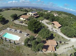 Mansion in Montefiascone Near Rocca dei Papi