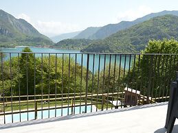 Tranquil Stay Near Lake Ledro