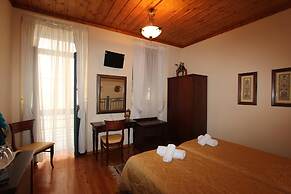 Polyxenia Hotel