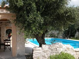 Sprawling Vlilla in Malades