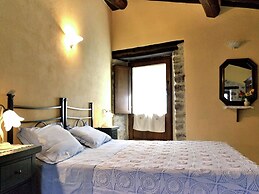 Holiday Home in Tuscany With Pool & Views