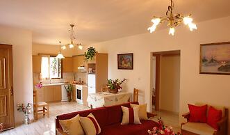 Modern Holiday Home in Sfakaki