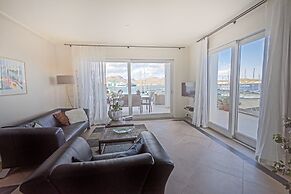 Apartment With Terrace for 4 People