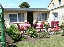 Bungalow in Zweedorf mit Liegewiese