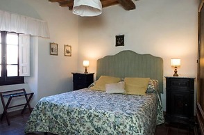 Apartment in Pergine Valdarno With Pool