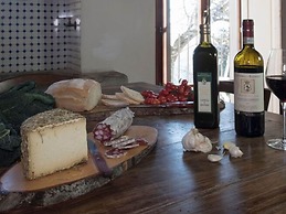 Apartment in Pergine Valdarno With Pool