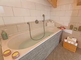 Chalet Heremence Near Les 4 Vallees Ski Area