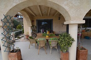 Finestrat Villa With Views
