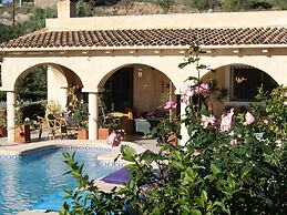 Finestrat Villa With Views