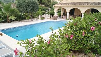 Finestrat Villa With Views