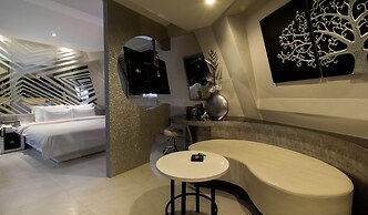 Aria Motel