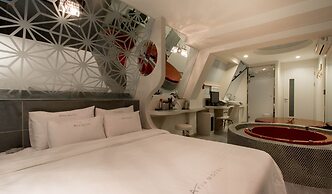 Aria Motel