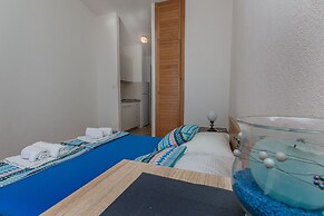 Apartments Maras