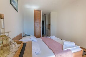 Apartments Maras