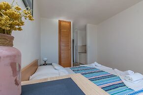 Apartments Maras