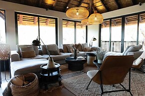 Laluka Safari Lodge