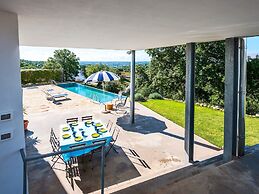 Tranquil Villa in Apulia