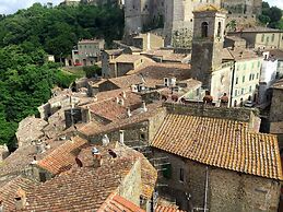 Unique Sorano Stay With Pool