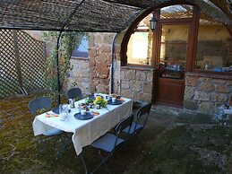 Unique Sorano Stay With Pool