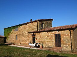 Unique Sorano Stay With Pool