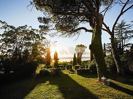 Elegant Countryside Villa