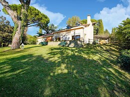 Elegant Countryside Villa