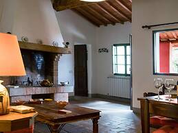 Peaceful Apartment, Ghizzano