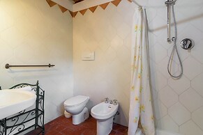 Peaceful Apartment, Ghizzano