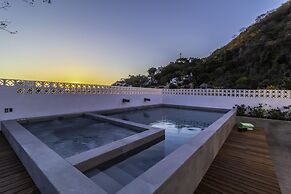 Cuale Condo Retreats