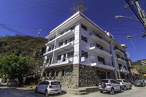 Cuale Condo Retreats