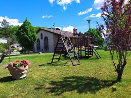 Family Cottage in Cagli With Pool