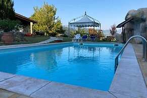 Family Cottage in Cagli With Pool