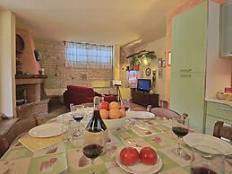 Family Cottage in Cagli With Pool