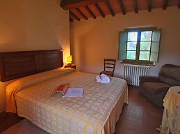 Tranquil Haven in Todi Countryside