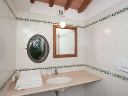 Tranquil Haven in Todi Countryside