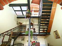 Elegant Villa in Tuscany
