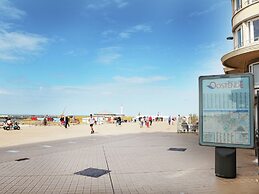 Sunny Bredene Stay by Sea