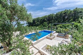 Villa Rokova Vala
