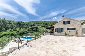 Villa Rokova Vala