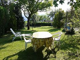 Peaceful Stay With Garden