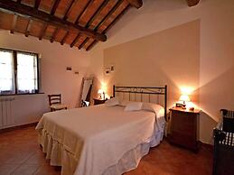 Villa in Cortona With Pool & Countryside Views