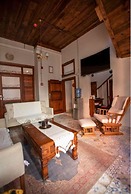 Lily Town Guest House